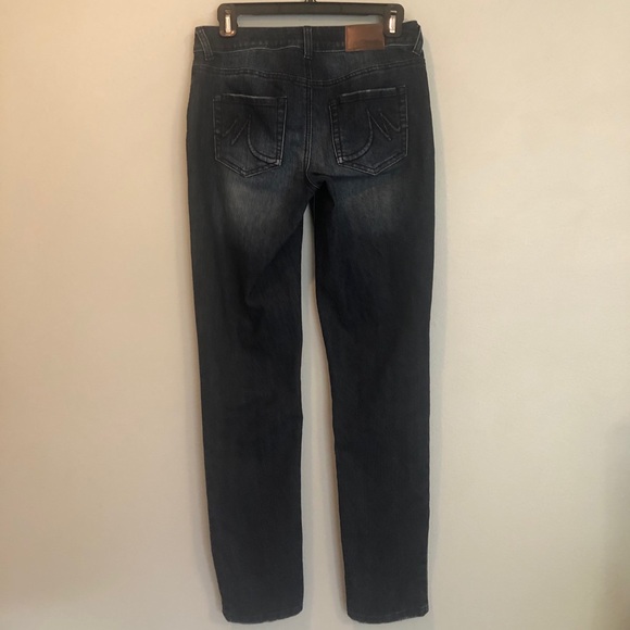 Jeans - Picture 2 of 3